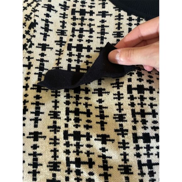 Cyrus Women's XL Black Check Knit Cardigan Sweater - Picture 5 of 10